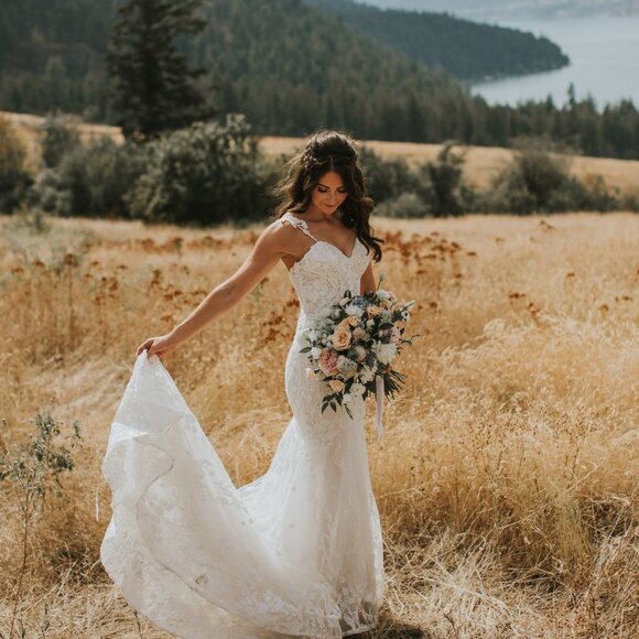 L'amour by Calla Blanche Daenerys - Wedding dress in Ivory/ivory size 4 - Picture 1 of 7